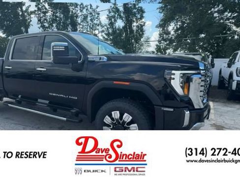 New 2026 GMC Sierra 3500 Denali w/ Denali Reserve Package AWD/4WD image 2