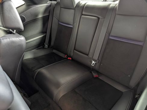 Used 2014 Dodge Challenger SRT8 w/ Harman/Kardon Audio Group RWD image 12