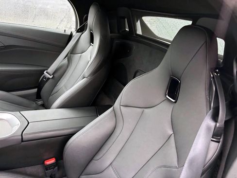 Used 2025 BMW Z4 M40i w/ Premium Package image 25