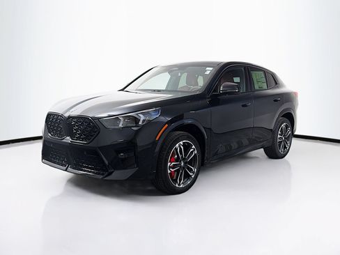New 2026 BMW X2 xDrive28i w/ M Sport Package AWD/4WD image 3