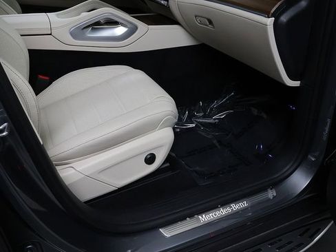 Certified 2026 Mercedes-Benz GLS 450 4MATIC image 39