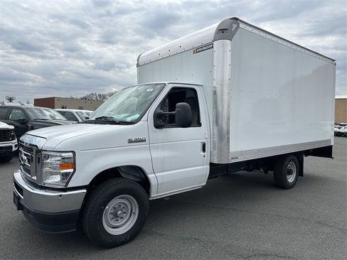 New 2024 Ford E-350 and Econoline 350 Super Duty w/ Power Windows & Locks Group image 9