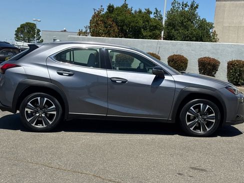 Used 2020 Lexus UX 200 w/ Accessory Package FWD image 6