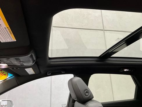 Used 2020 Cadillac XT5 Premium Luxury w/ LPO, Floor Liner Package image 24