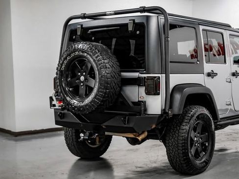 Used 2015 Jeep Wrangler Unlimited Sport w/ Quick Order Package 24S AWD/4WD image 12