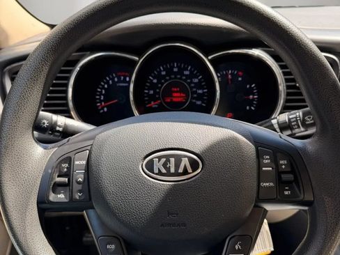 Used 2011 Kia Optima LX FWD image 8