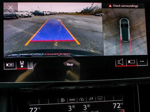 Used 2022 Audi e-tron Premium w/ Convenience Plus Package image 19