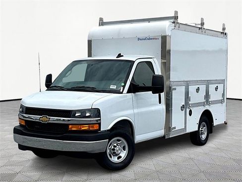 New 2025 Chevrolet Express 3500 w/ Power Convenience Package image 3