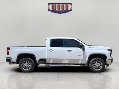 Used 2024 Chevrolet Silverado 3500 LTZ w/ LTZ Convenience Package AWD/4WD image 2
