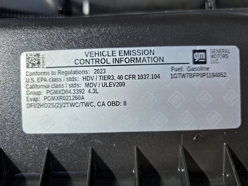 Used 2023 GMC Savana 2500 Extended w/ Driver Convenience Package image 25