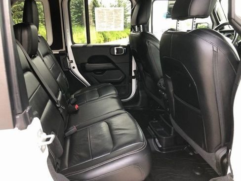 Used 2021 Jeep Wrangler Unlimited Sahara w/ Cold Weather Group image 16