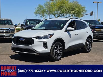New 2025 Ford Escape SE w/ PHEV Premium Package