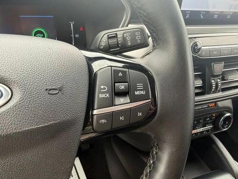 Used 2023 Ford Escape Active AWD/4WD image 17