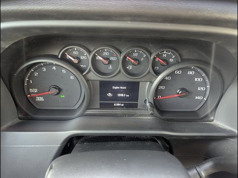 Used 2023 GMC Sierra 1500 Pro w/ Graphite Edition AWD/4WD image 2