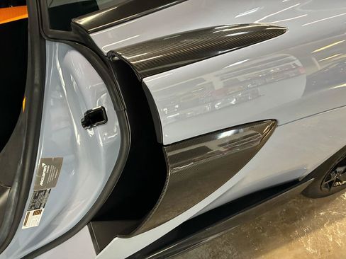 Used 2019 McLaren 600LT RWD image 34