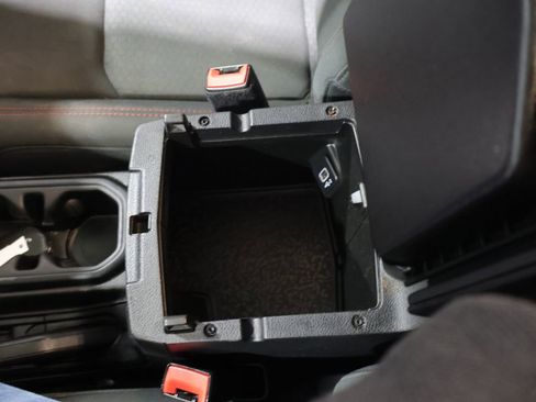 Used 2021 Jeep Wrangler Unlimited Rubicon AWD/4WD image 29