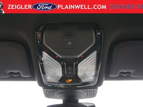 Used 2025 BMW X4 xDrive30i AWD/4WD image 33