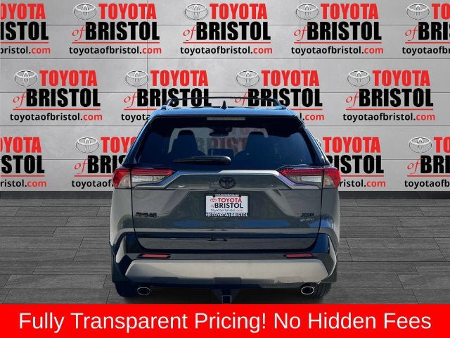 Used 2025 Toyota RAV4 XSE w/ Weather Package AWD/4WD image 4