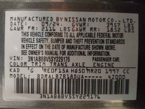 Used 2025 Nissan Sentra S image 33