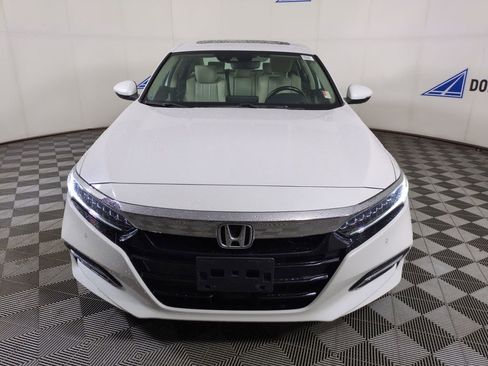 Used 2020 Honda Accord Touring image 11