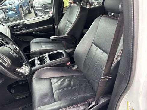 Used 2014 Dodge Grand Caravan R/T w/ Safety Sphere Group FWD image 15