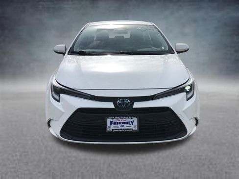 Used 2023 Toyota Corolla LE image 13