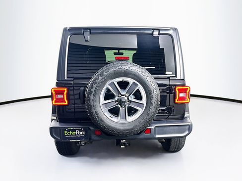 Used 2021 Jeep Wrangler Unlimited Sahara image 7