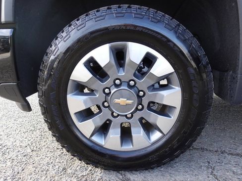 Used 2025 Chevrolet Silverado 2500 Custom w/ Custom Value Package image 52