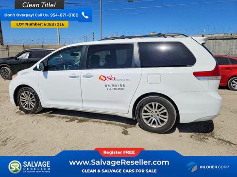 Used 2011 Toyota Sienna XLE w/ XLE Navigation Pkg FWD image 3