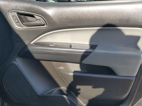 Used 2022 Chevrolet Colorado W/T w/ Custom Special Edition image 41