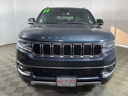 Used 2023 Jeep Wagoneer L Series II AWD/4WD image 4