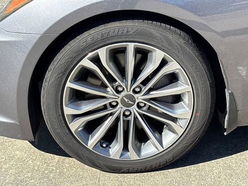 Used 2015 Hyundai Genesis 3.8 w/ Option Group 04 image 13