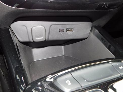 Used 2024 Chevrolet Trax ACTIV image 34