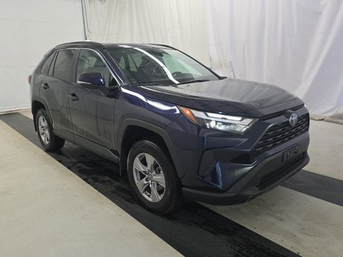 Used 2025 Toyota RAV4 XLE w/ Convenience Package AWD/4WD image 3