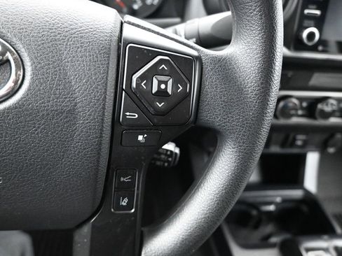 Used 2022 Toyota Tacoma SR image 18