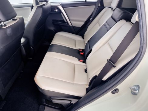 Used 2016 Toyota RAV4 Limited AWD/4WD image 25