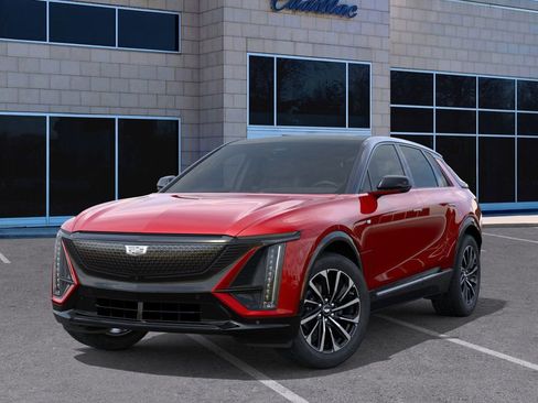 New 2025 Cadillac Lyriq Sport image 6