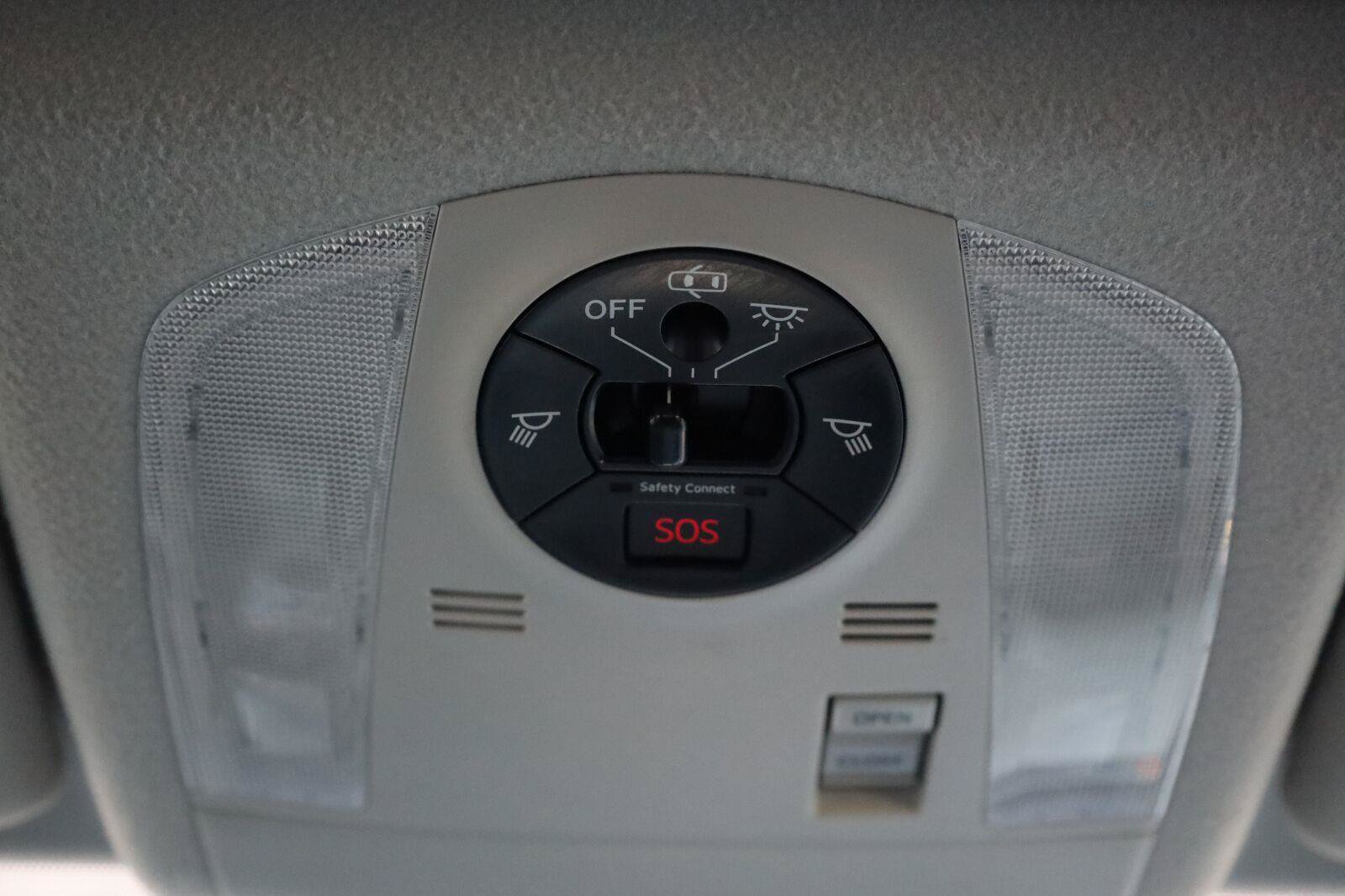 Used 2010 Toyota Prius Four w/ Solar Roof Pkg FWD image 29