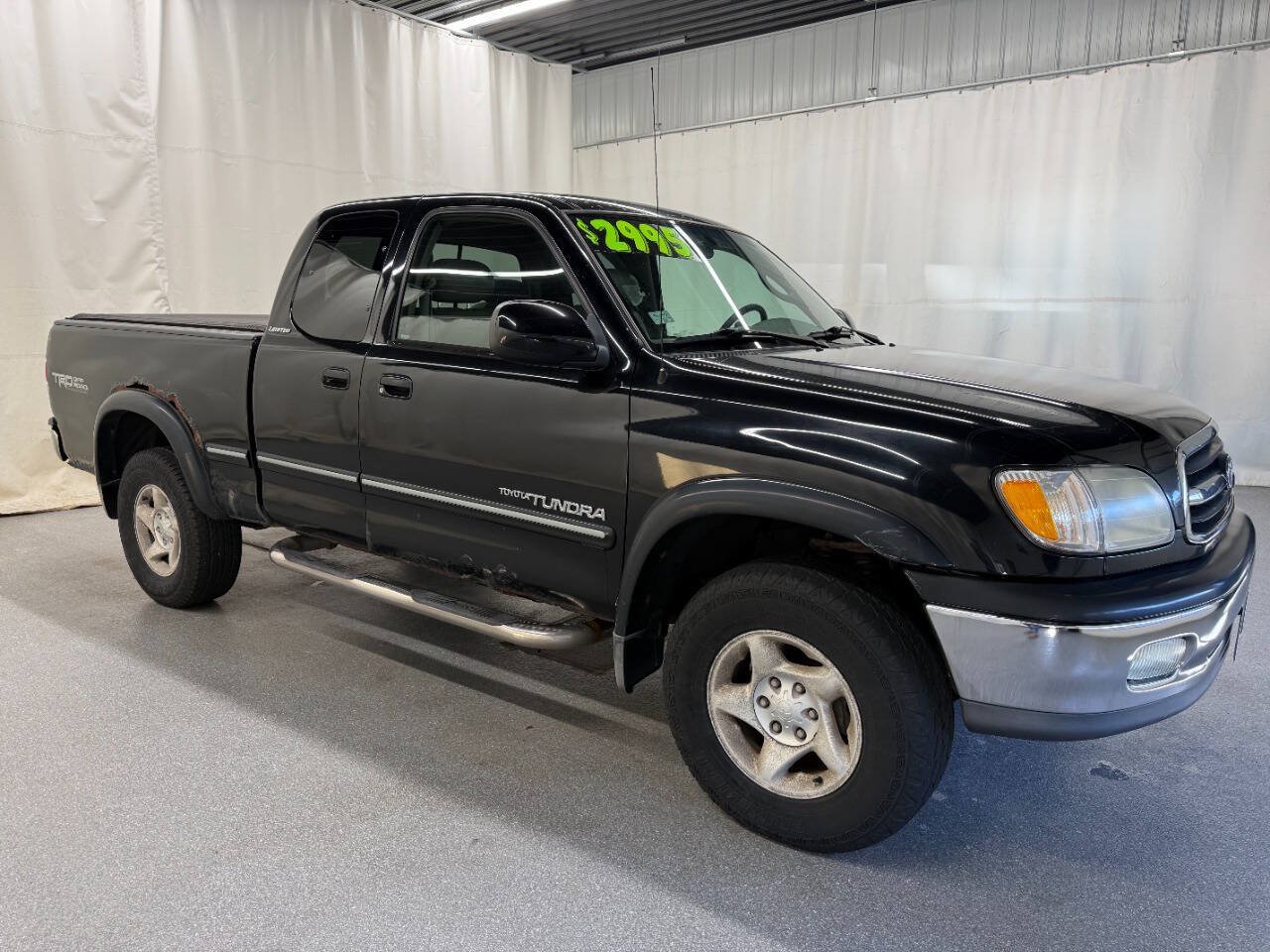 Used 2002 Toyota Tundra Limited w/ Off-Road Pkg AWD/4WD image 3