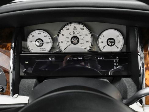 Used 2010 Rolls-Royce Ghost image 14