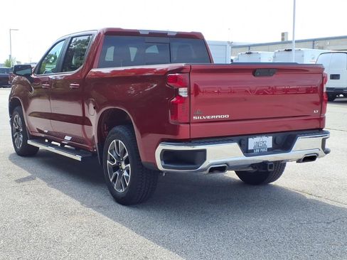 Used 2021 Chevrolet Silverado 1500 LT w/ Z71 Off-Road Package AWD/4WD image 5