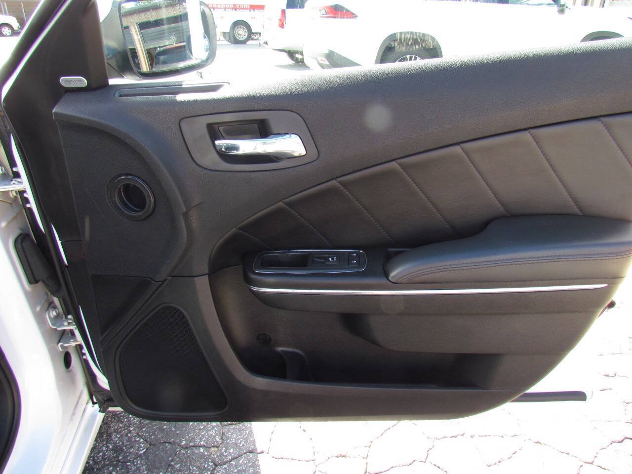 Used 2011 Dodge Charger R/T RWD image 19