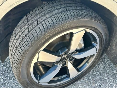 Used 2023 Audi Q5 2.0T Premium Plus w/ Premium Plus Package AWD/4WD image 28