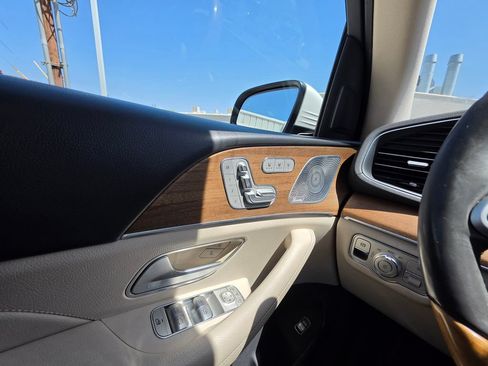 Used 2020 Mercedes-Benz GLS 450 4MATIC image 12