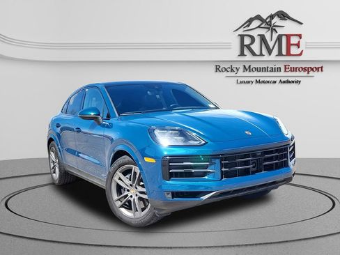 Used 2025 Porsche Cayenne Coupe AWD/4WD image 1