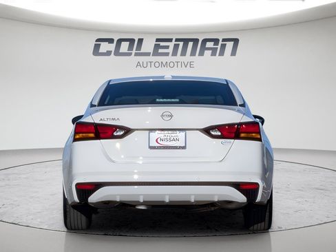 Certified 2025 Nissan Altima 2.5 S FWD image 6