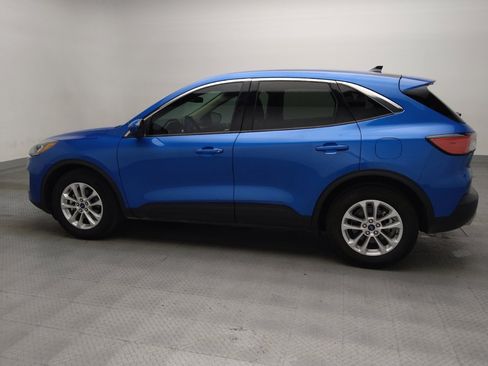 Used 2020 Ford Escape SE FWD image 3