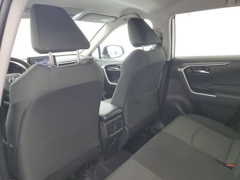 Used 2021 Toyota RAV4 XLE FWD image 14
