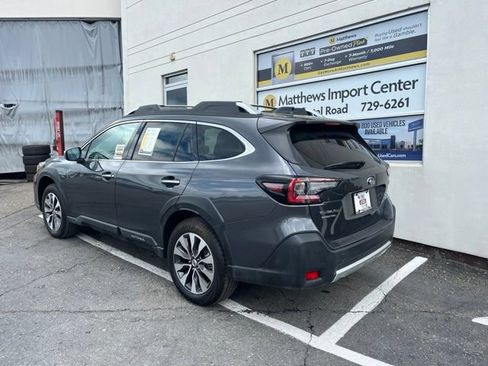 Used 2025 Subaru Outback Touring XT AWD/4WD image 3