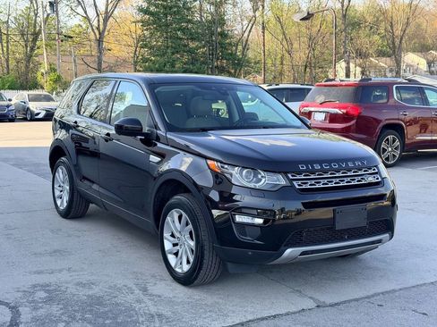 Used 2016 Land Rover Discovery Sport HSE image 9